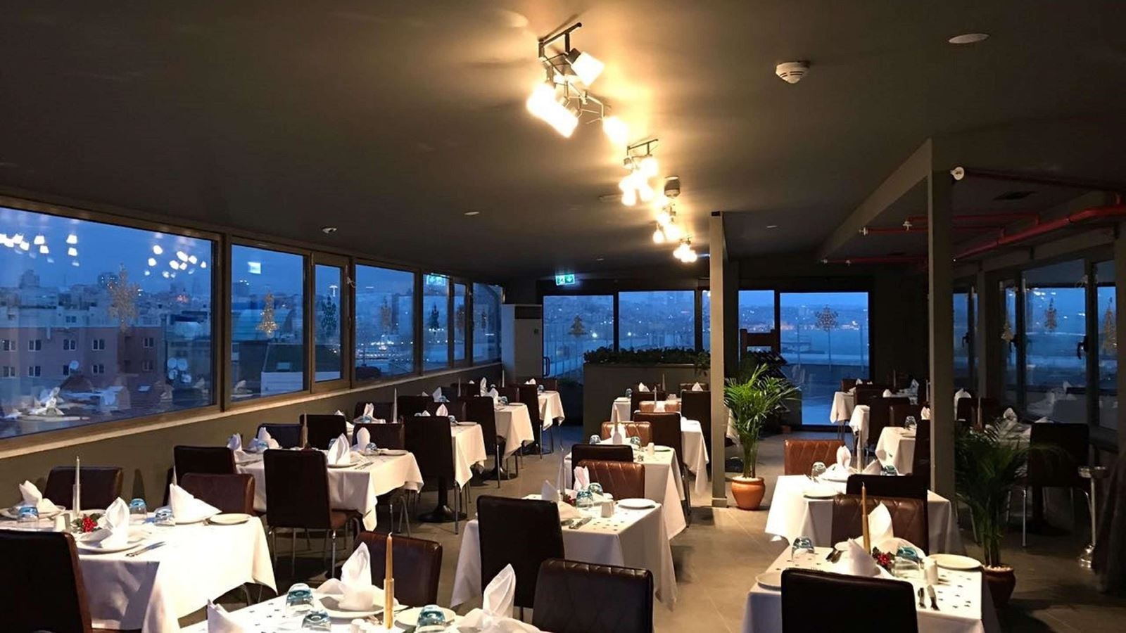 restaurants-restaurants