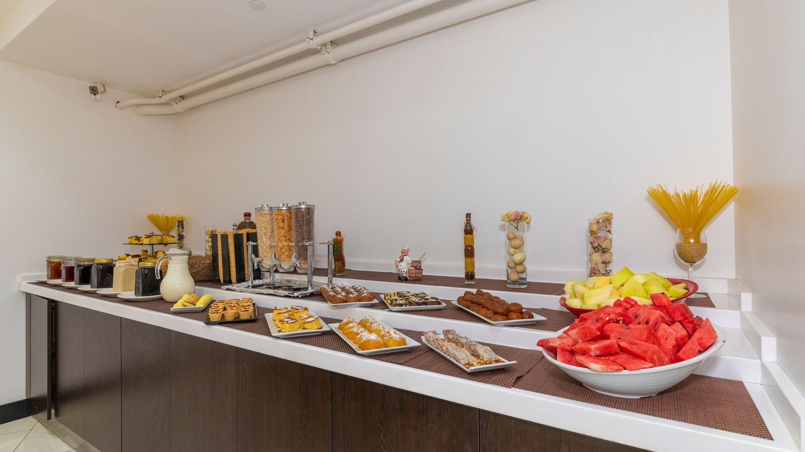 restaurants-restaurants