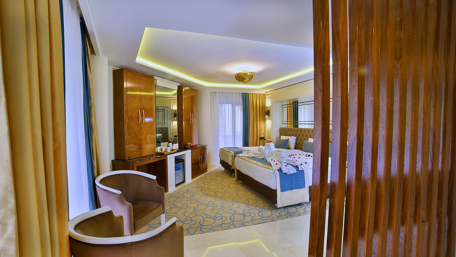 rooms-junior-suite-deluxe