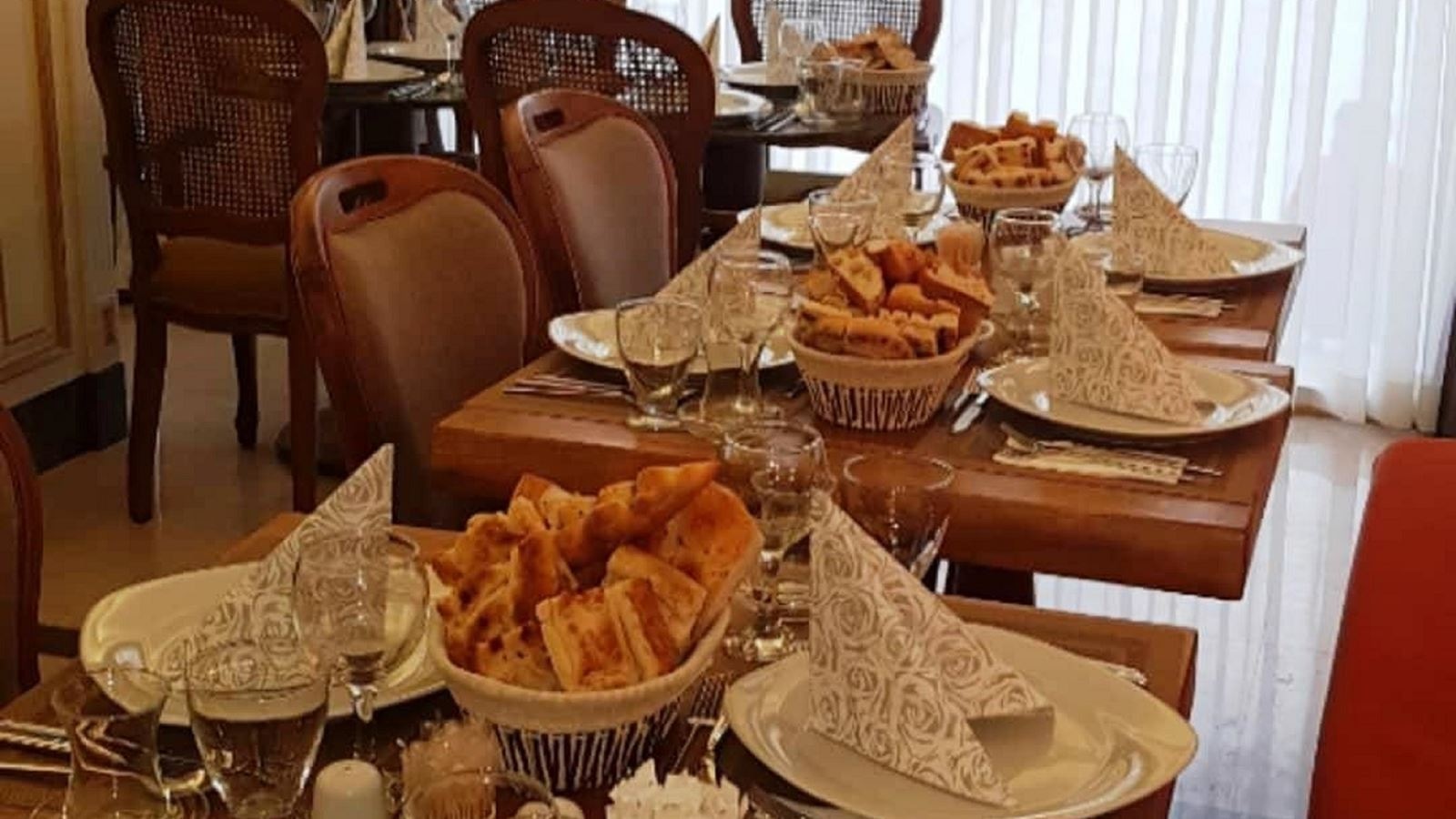 restaurants-restaurants