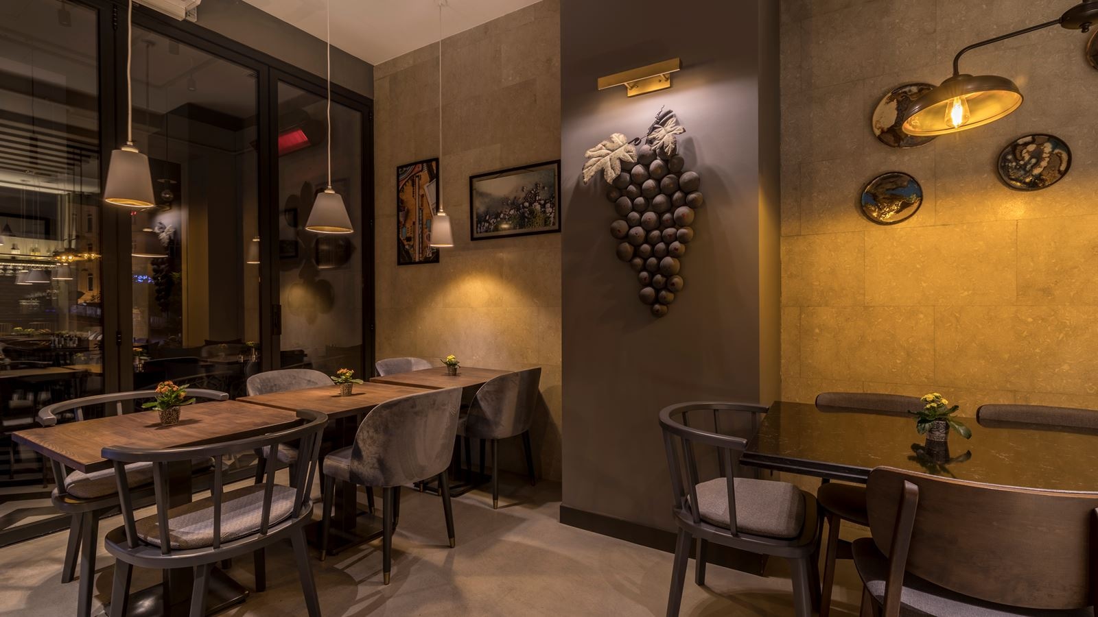 restaurants-restaurants