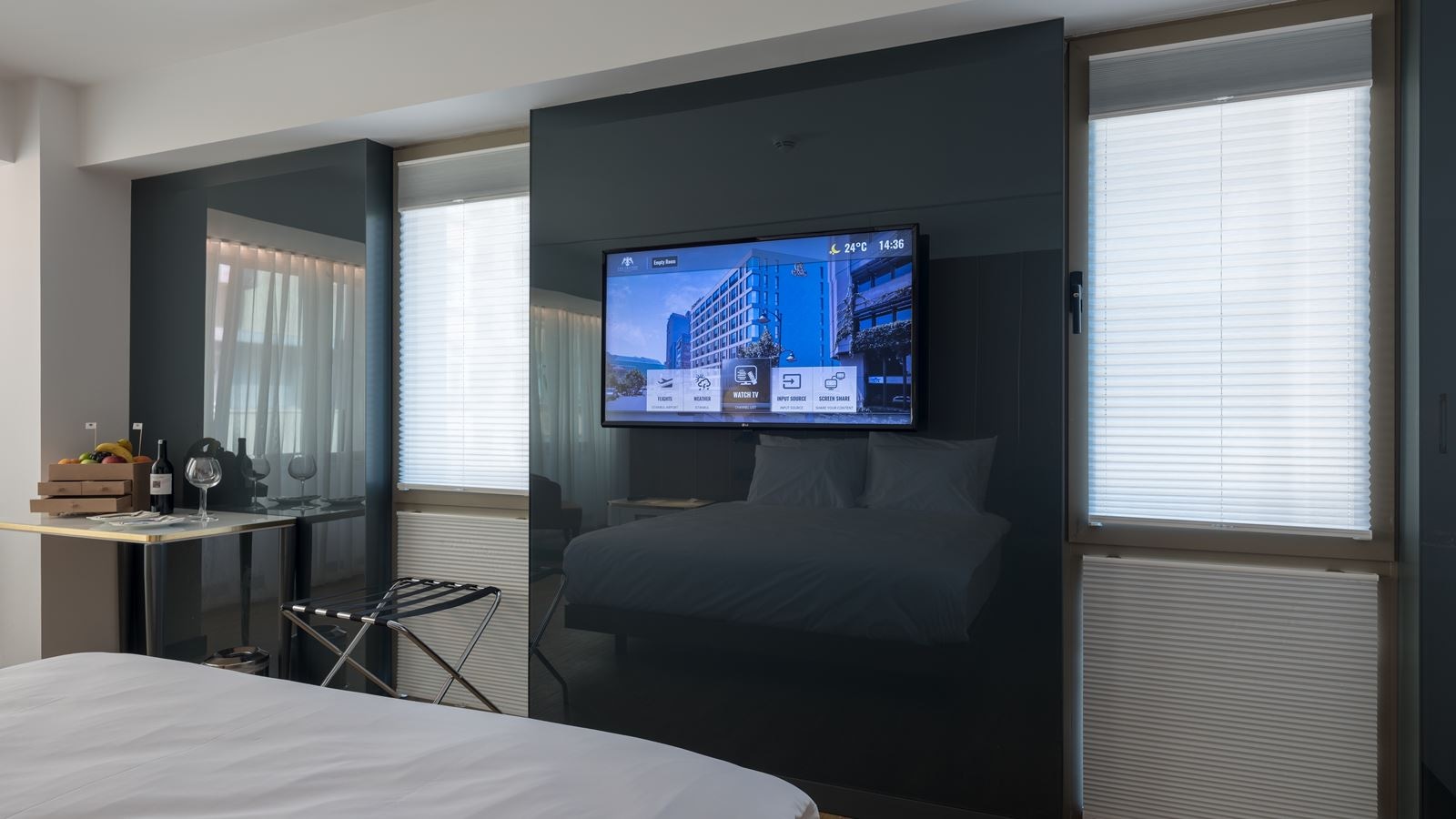 rooms-family-room-connecting-room