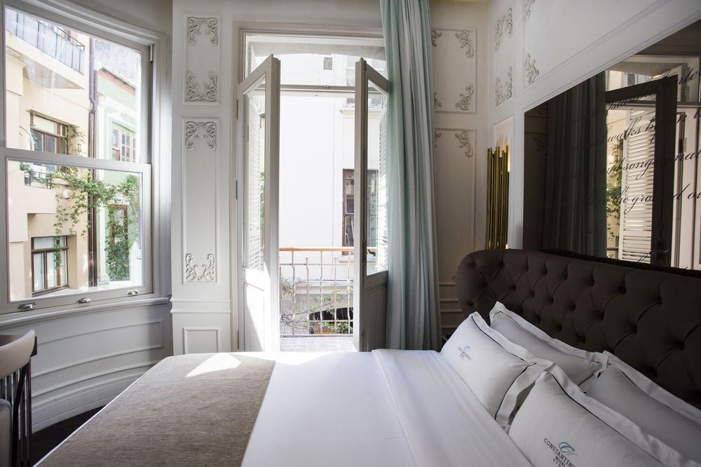 rooms-single-with-balcony