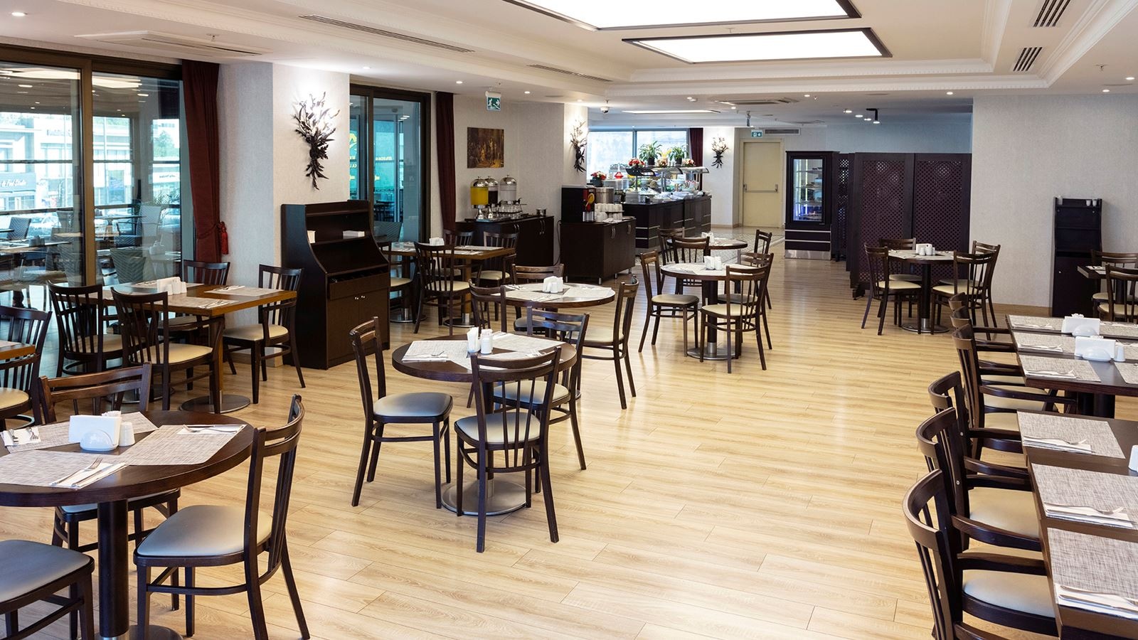 restaurants-restaurants