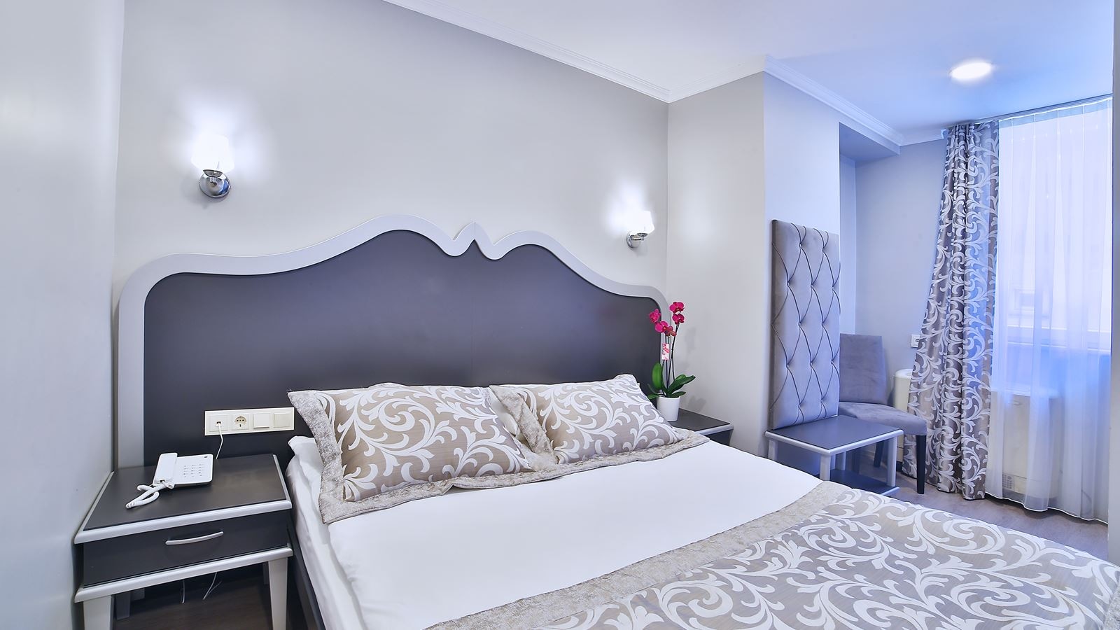 rooms-double-single-use-deluxe