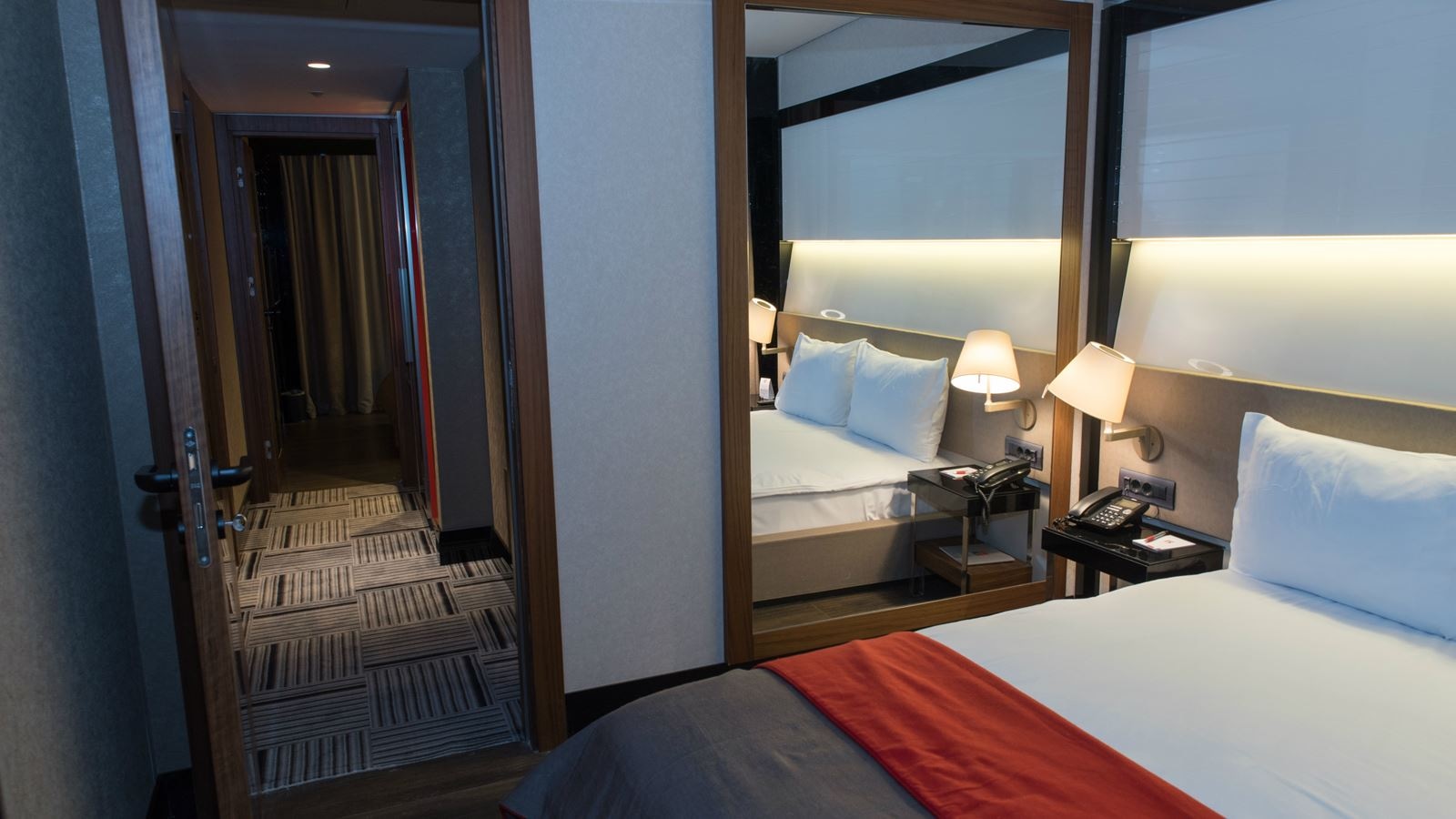 rooms-triple-connecting-room