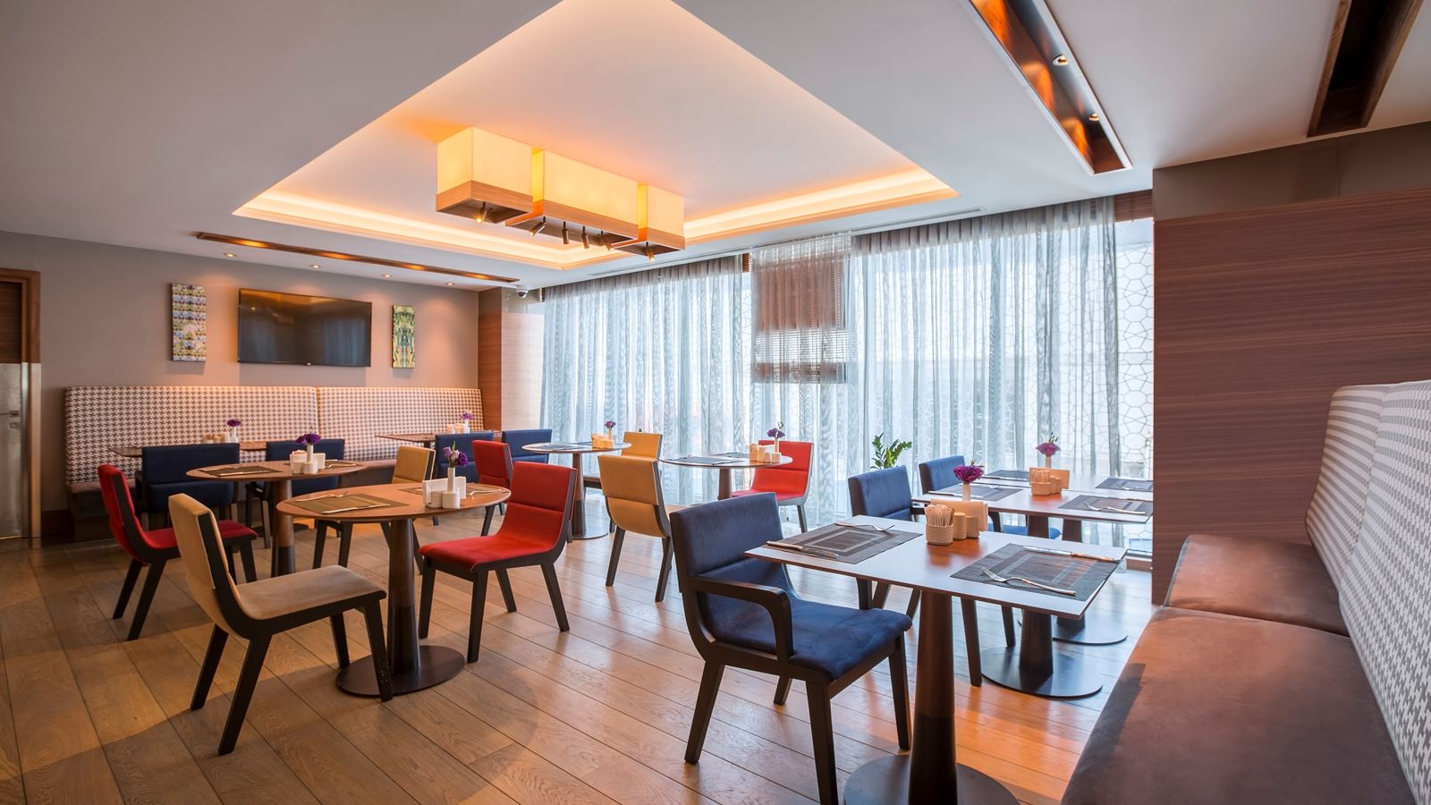 restaurants-restaurants