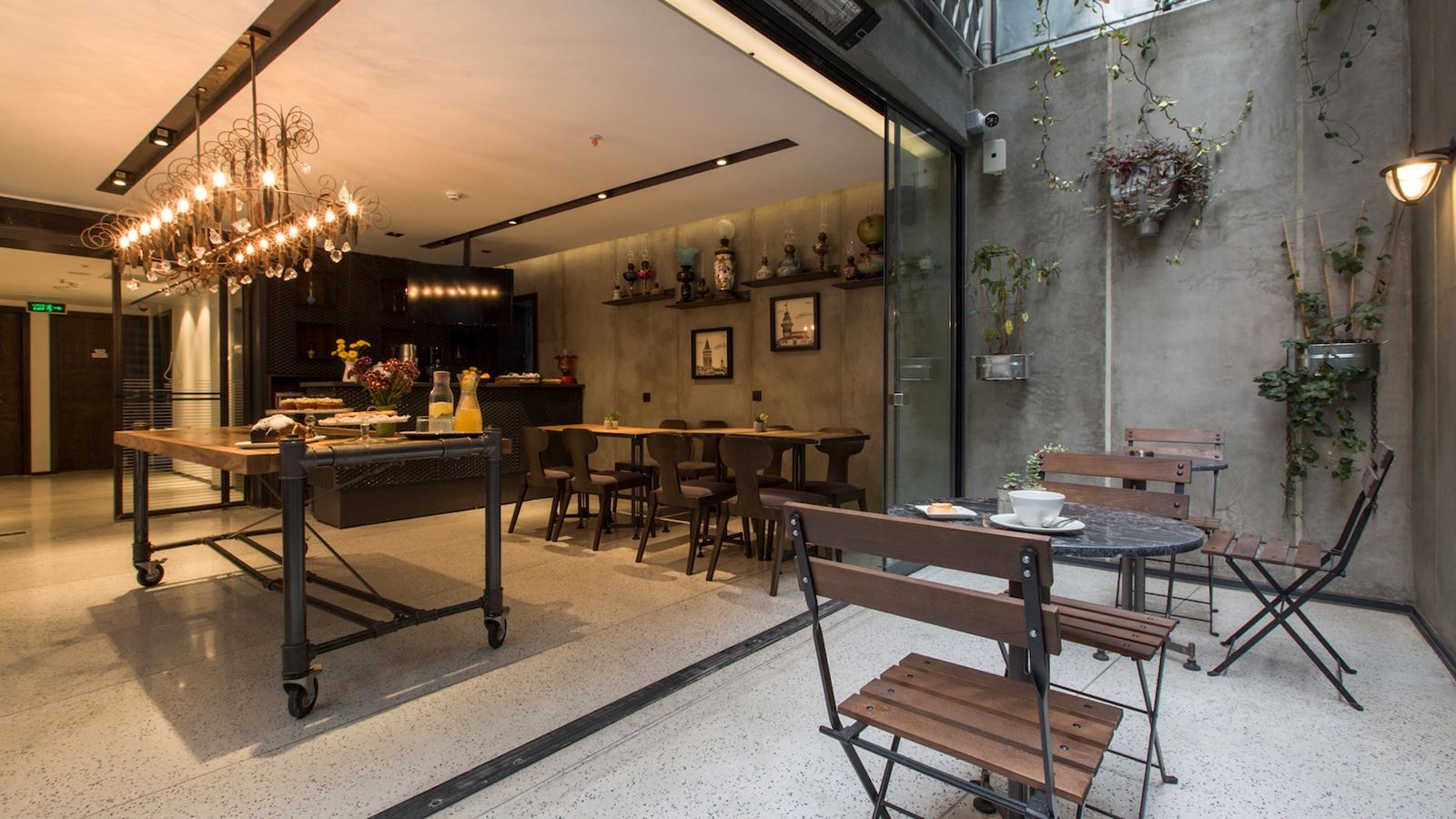 restaurants-restaurants