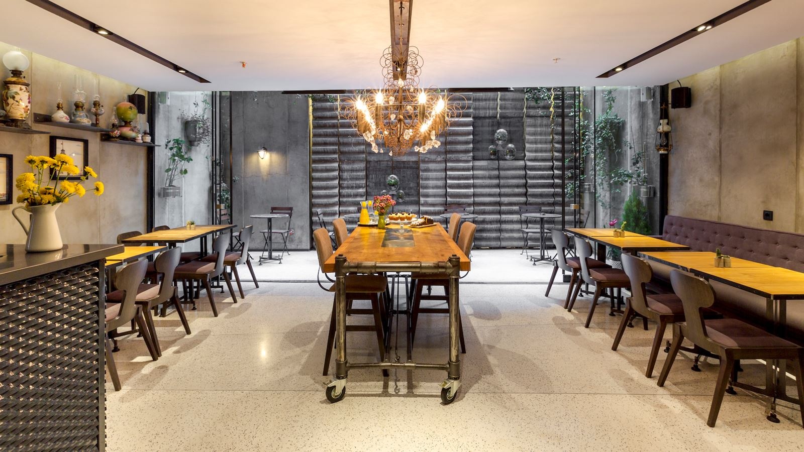 restaurants-restaurants