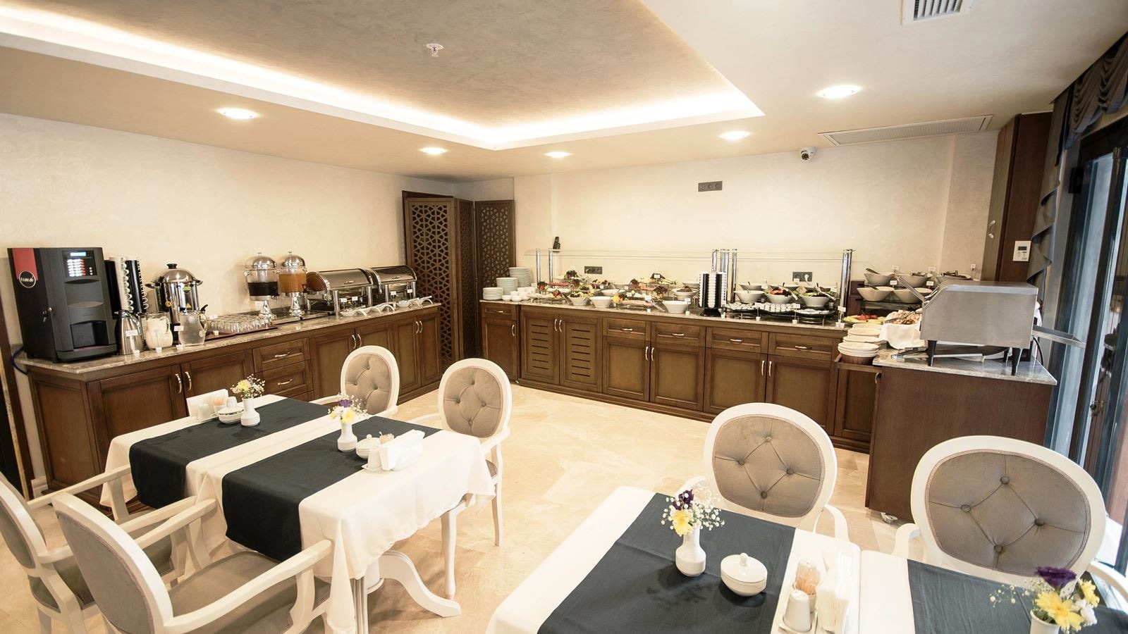 restaurants-restaurants