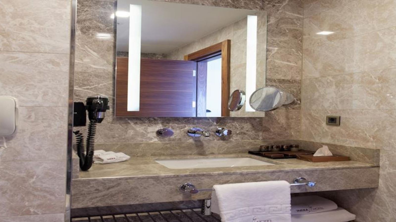 rooms-family-room-standard