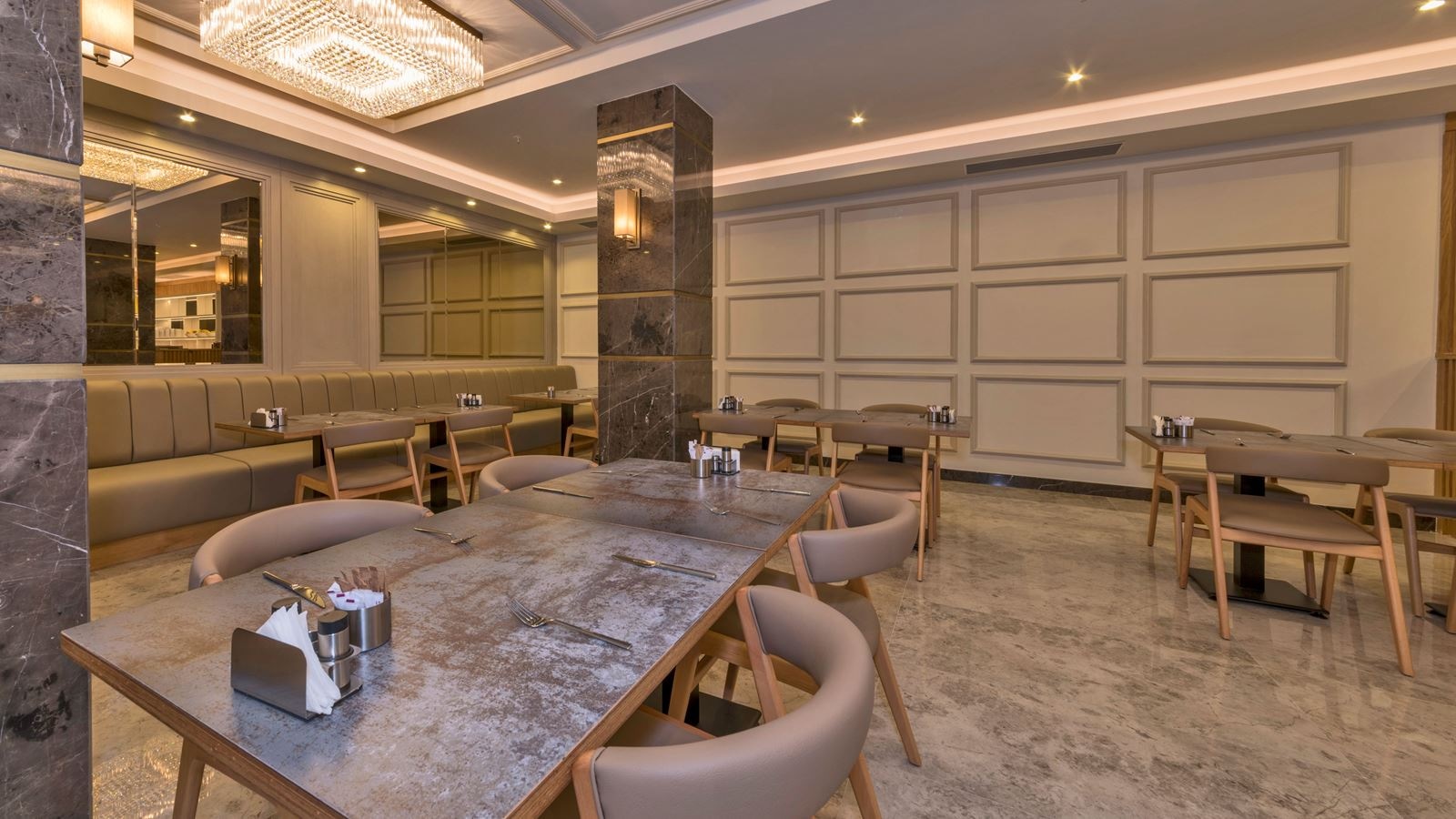 restaurants-restaurants