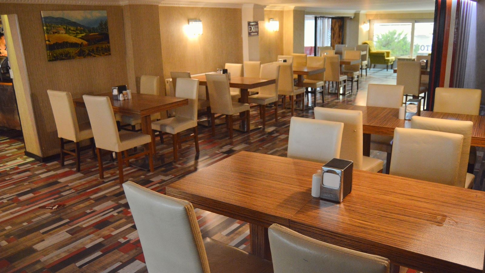 restaurants-restaurants