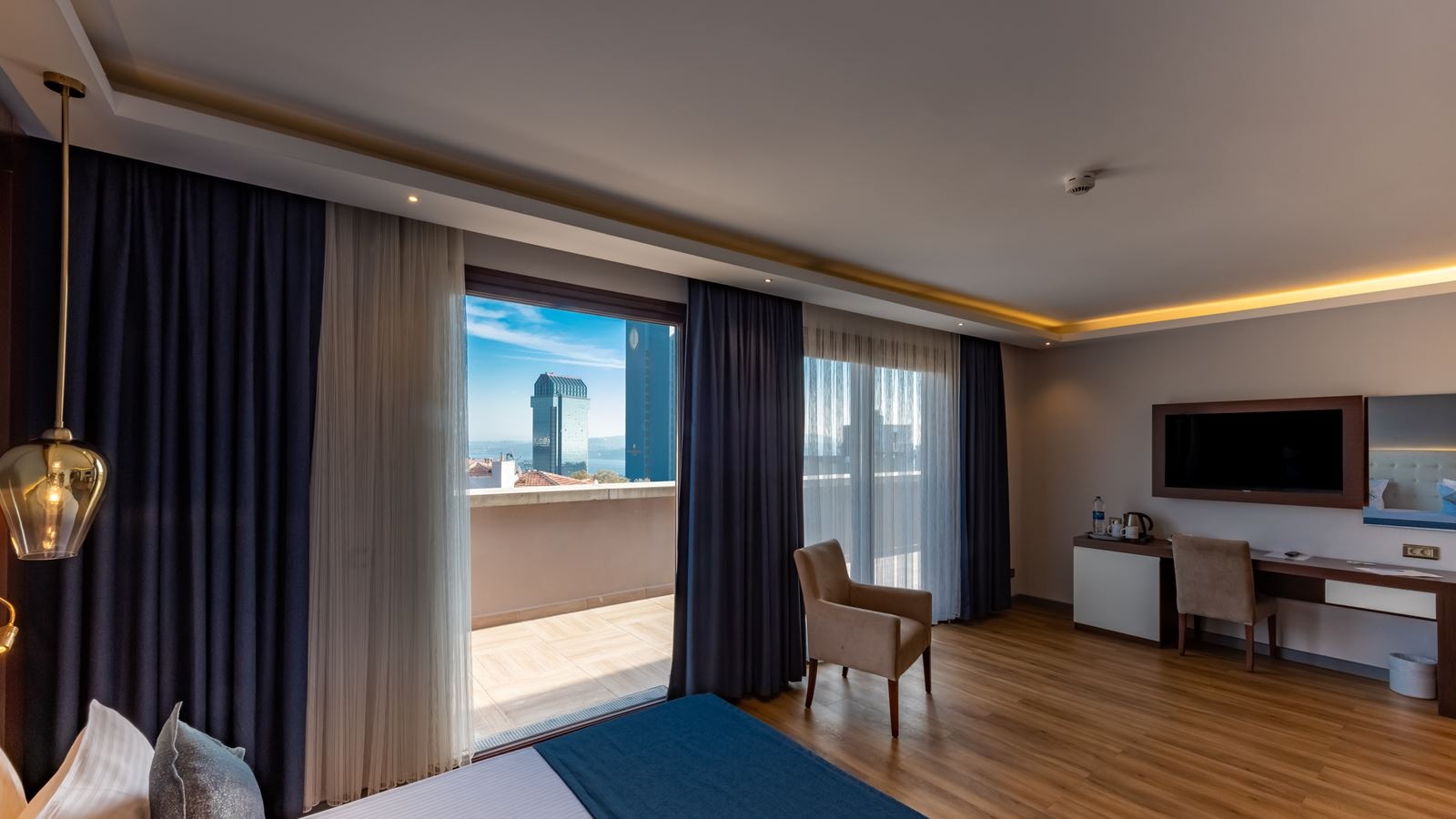 rooms-family-room-economy