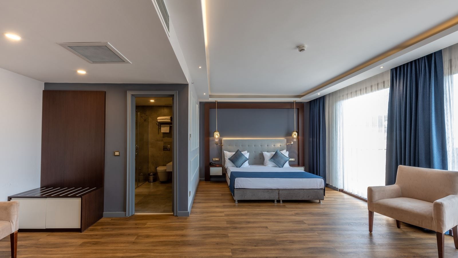 rooms-family-room-economy