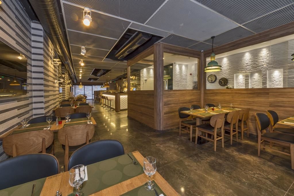 restaurants-restaurants