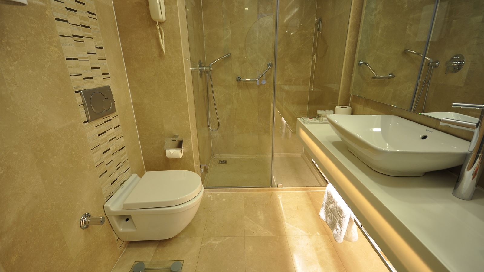 rooms-family-room-standard