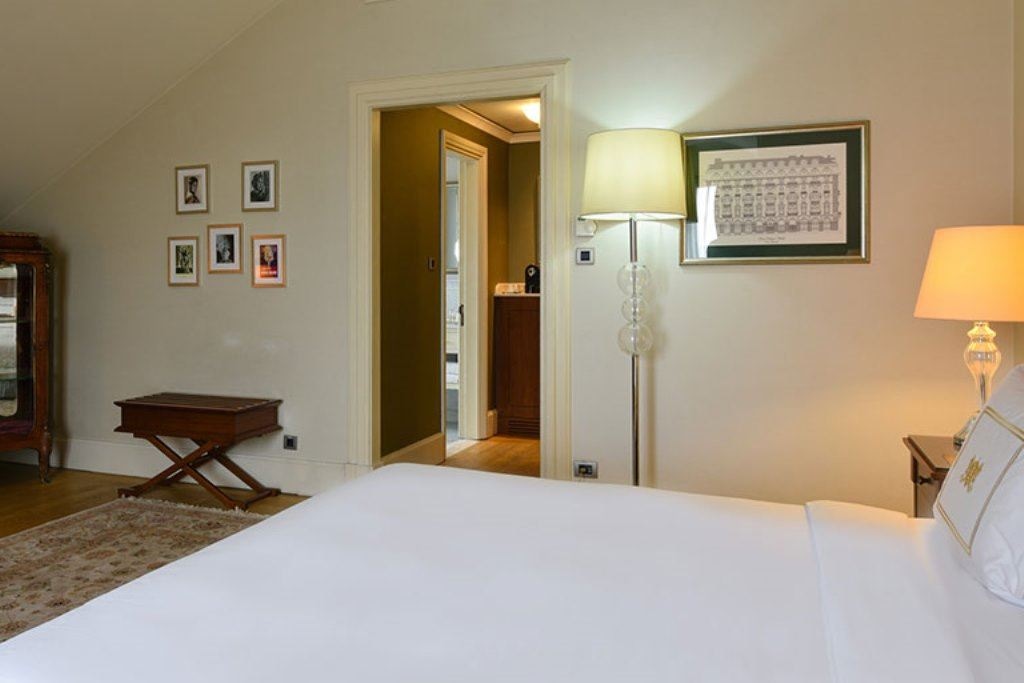 rooms-mata-hari-suite