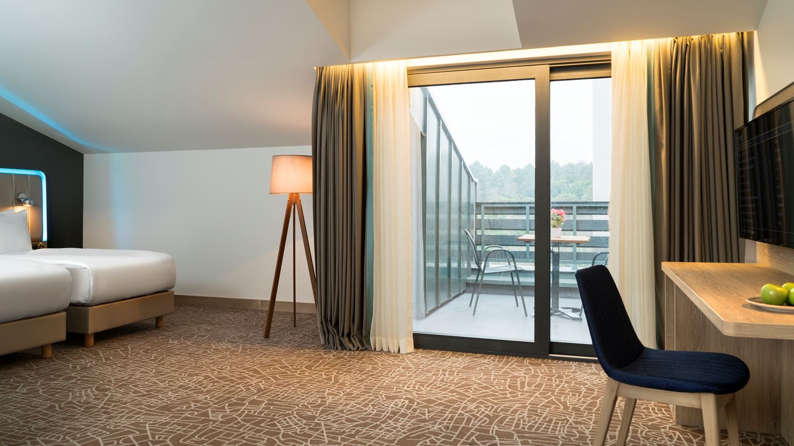 rooms-room-superior-with-views