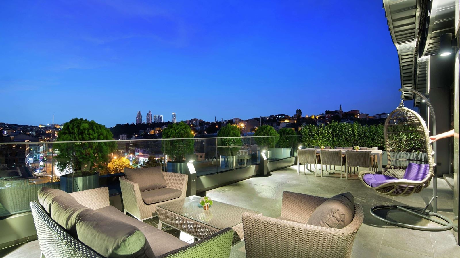 rooms-suite-king-bed-one-bedroom