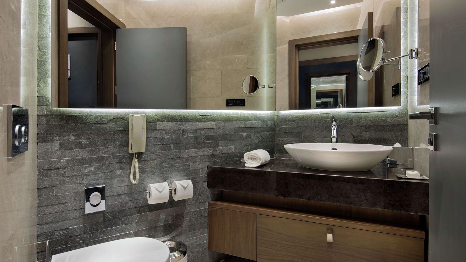 rooms-suite-king-bed-one-bedroom