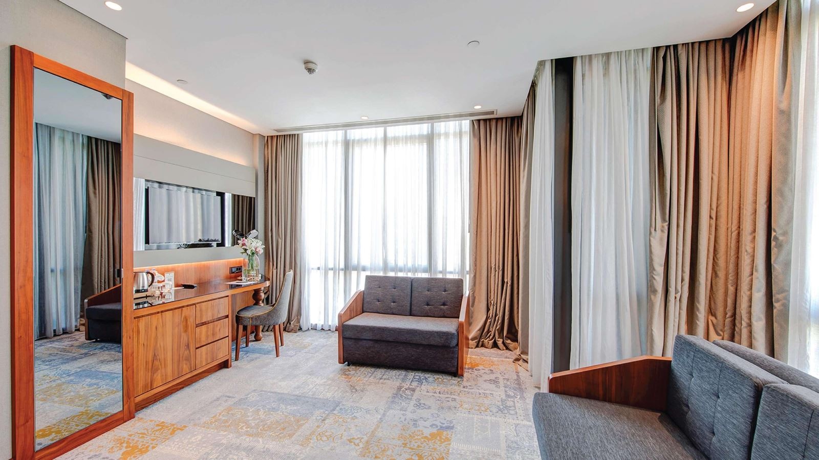 rooms-suite-king-bed-one-bedroom