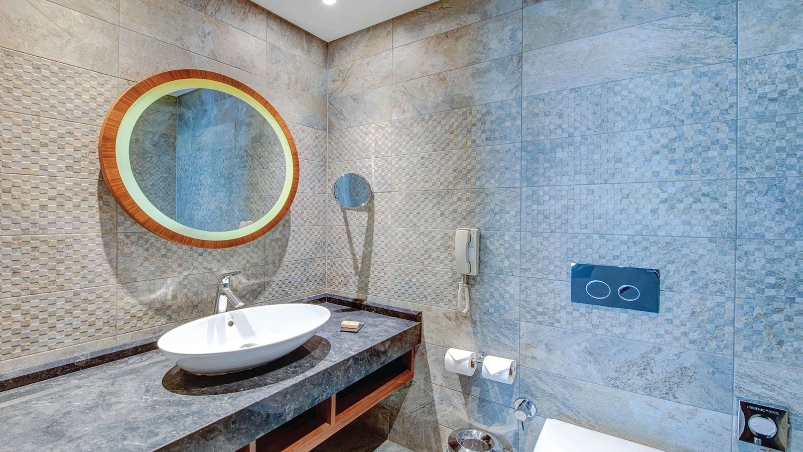 rooms-suite-king-bed-one-bedroom