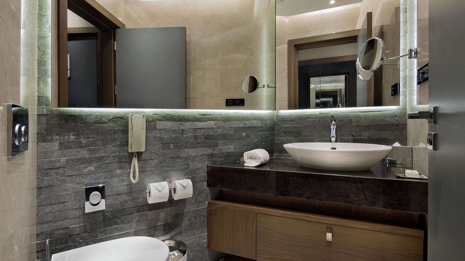 rooms-suite-king-bed-one-bedroom