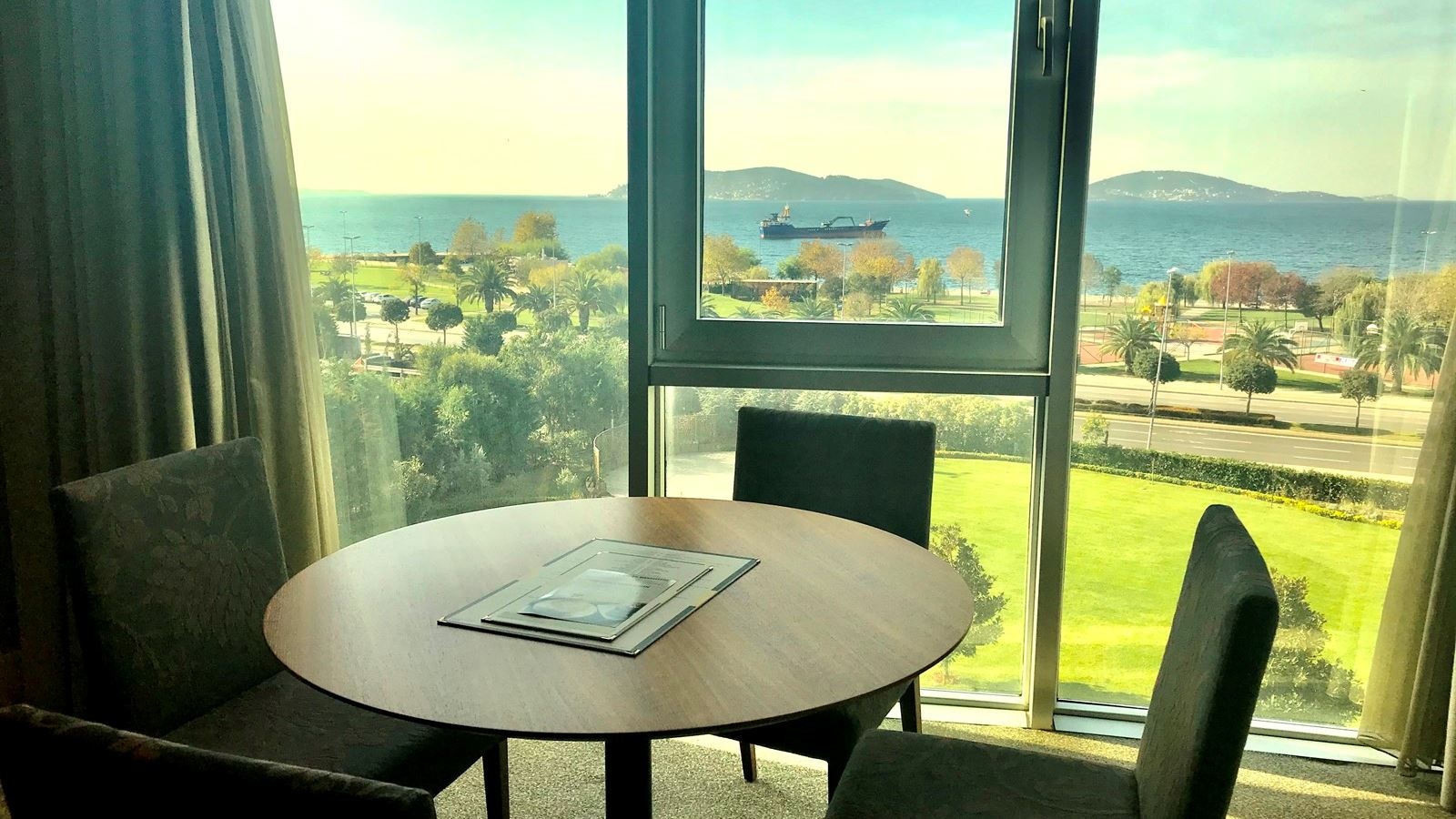 rooms-double-deluxe-sea-view