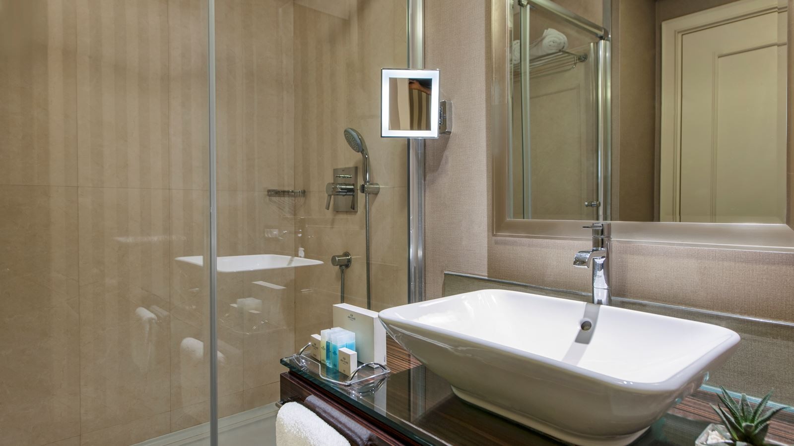 rooms-double-connecting-room