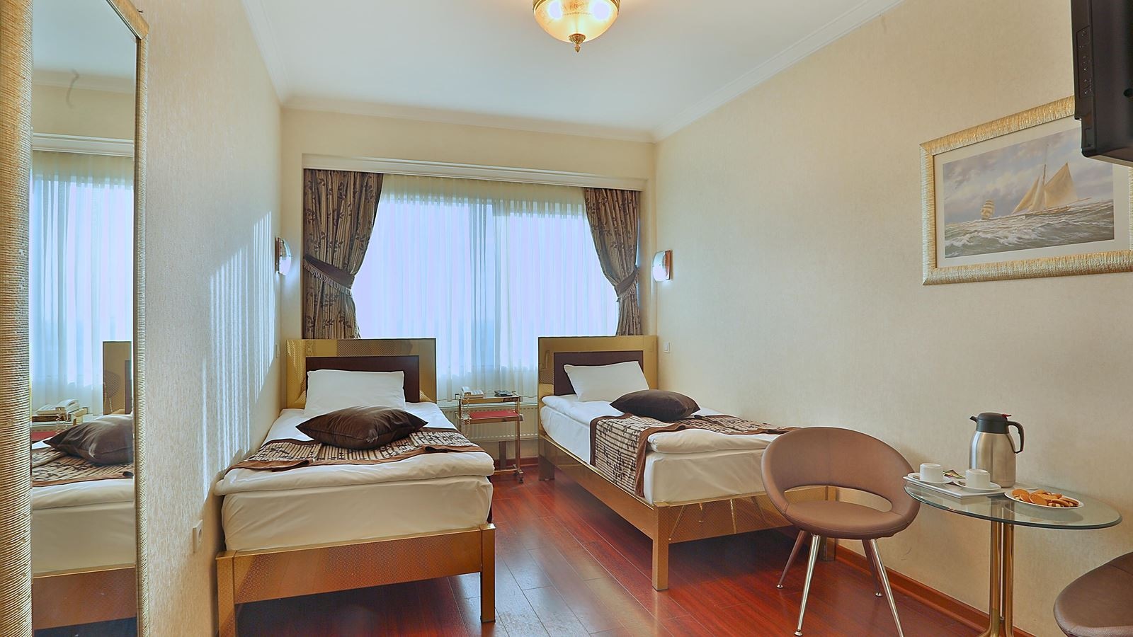 rooms-bed-in-dormitory-standard