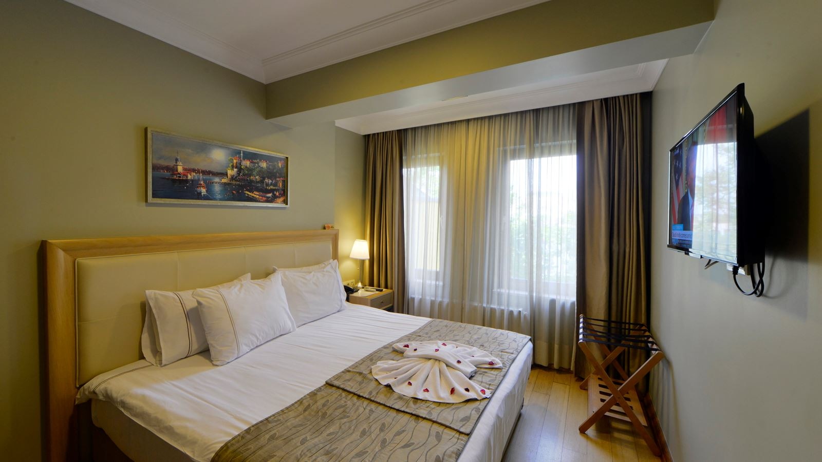 rooms-family-room-standard