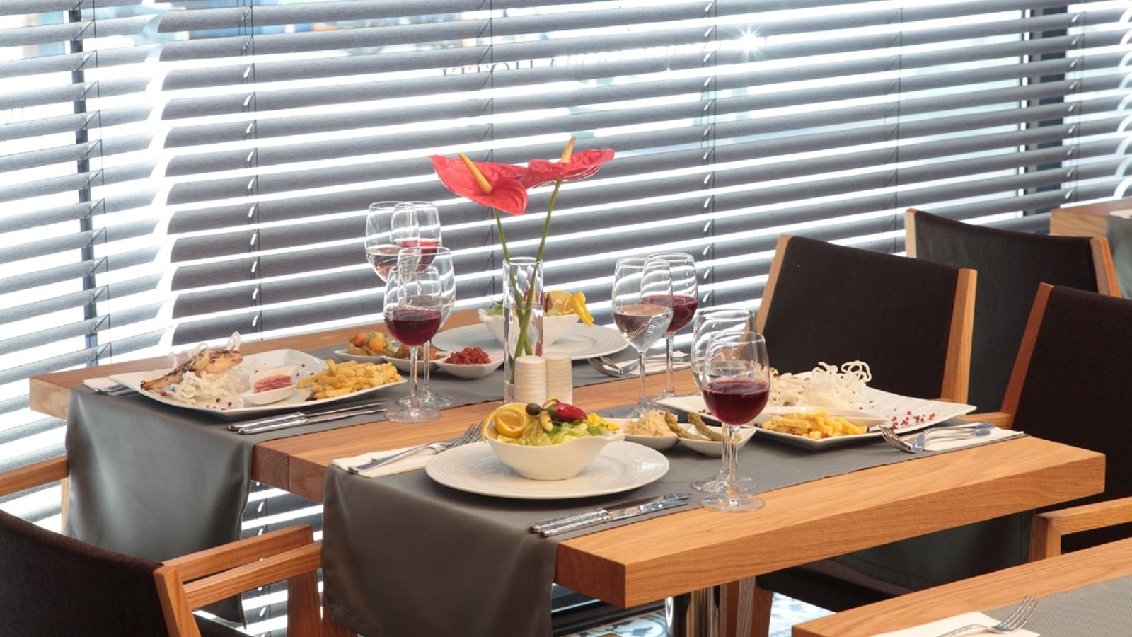 restaurants-restaurants