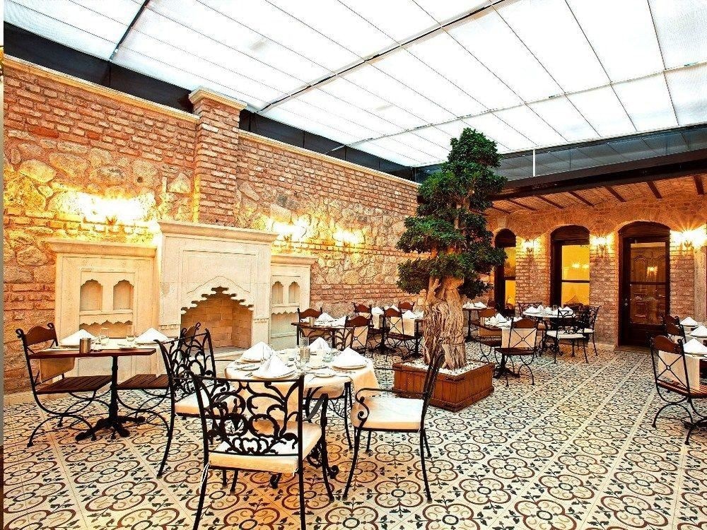 restaurants-restaurants