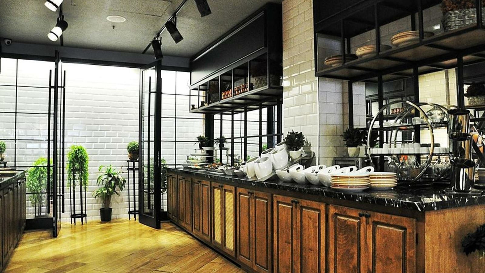 restaurants-restaurants