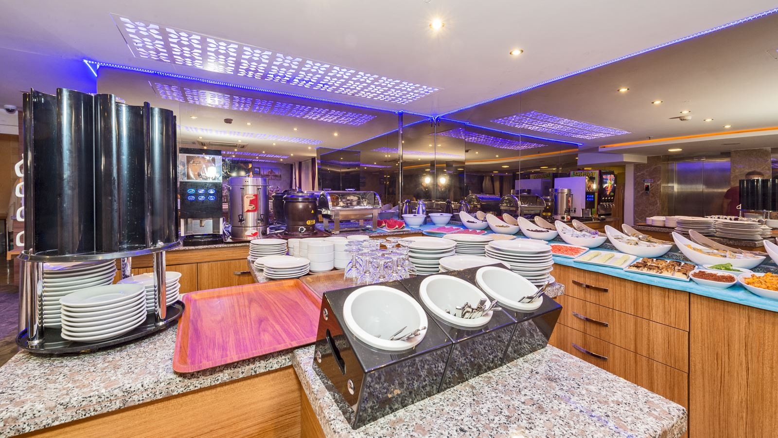 restaurants-restaurants