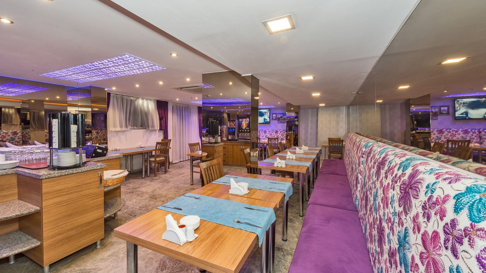 restaurants-restaurants