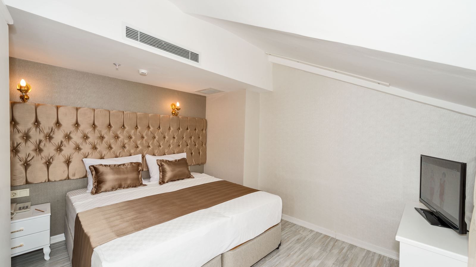 rooms-single-standard