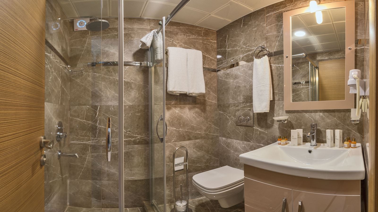 rooms-single-standard