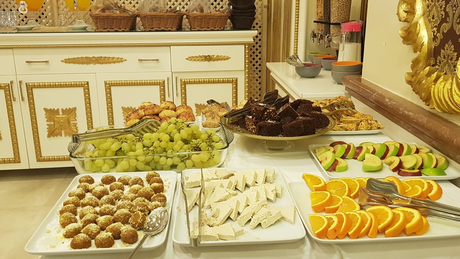 restaurants-restaurants