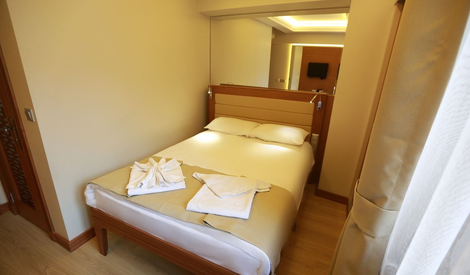 rooms-family-room-sea-view