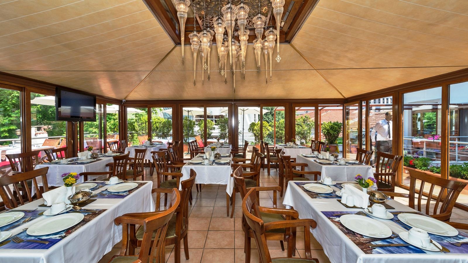 restaurants-restaurants