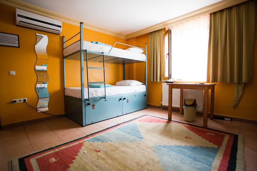 rooms-bed-in-dormitory-capacity-8