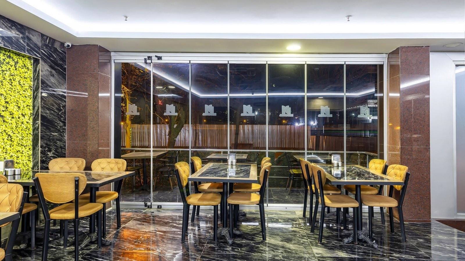 restaurants-restaurants