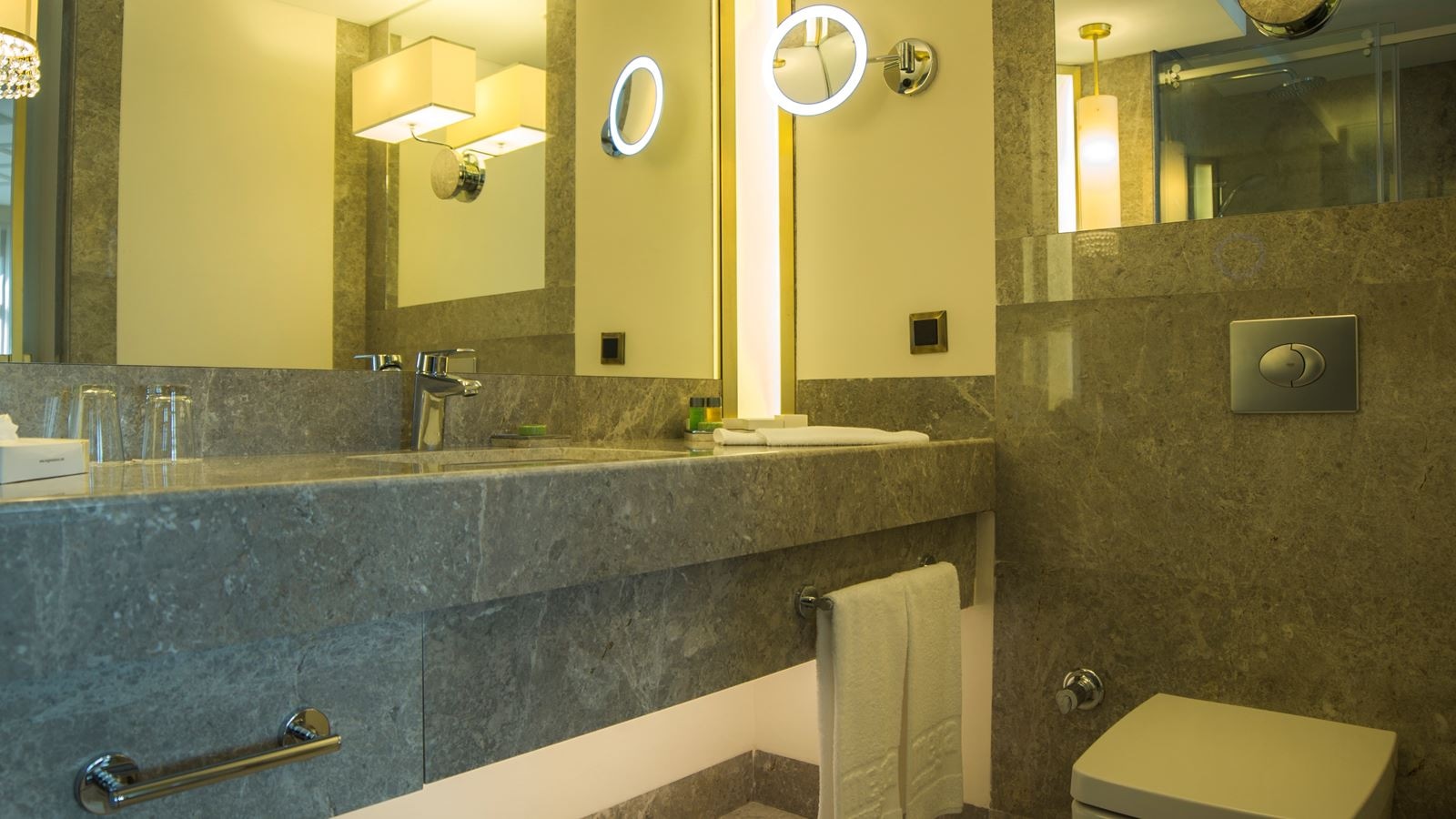 rooms-double-standard