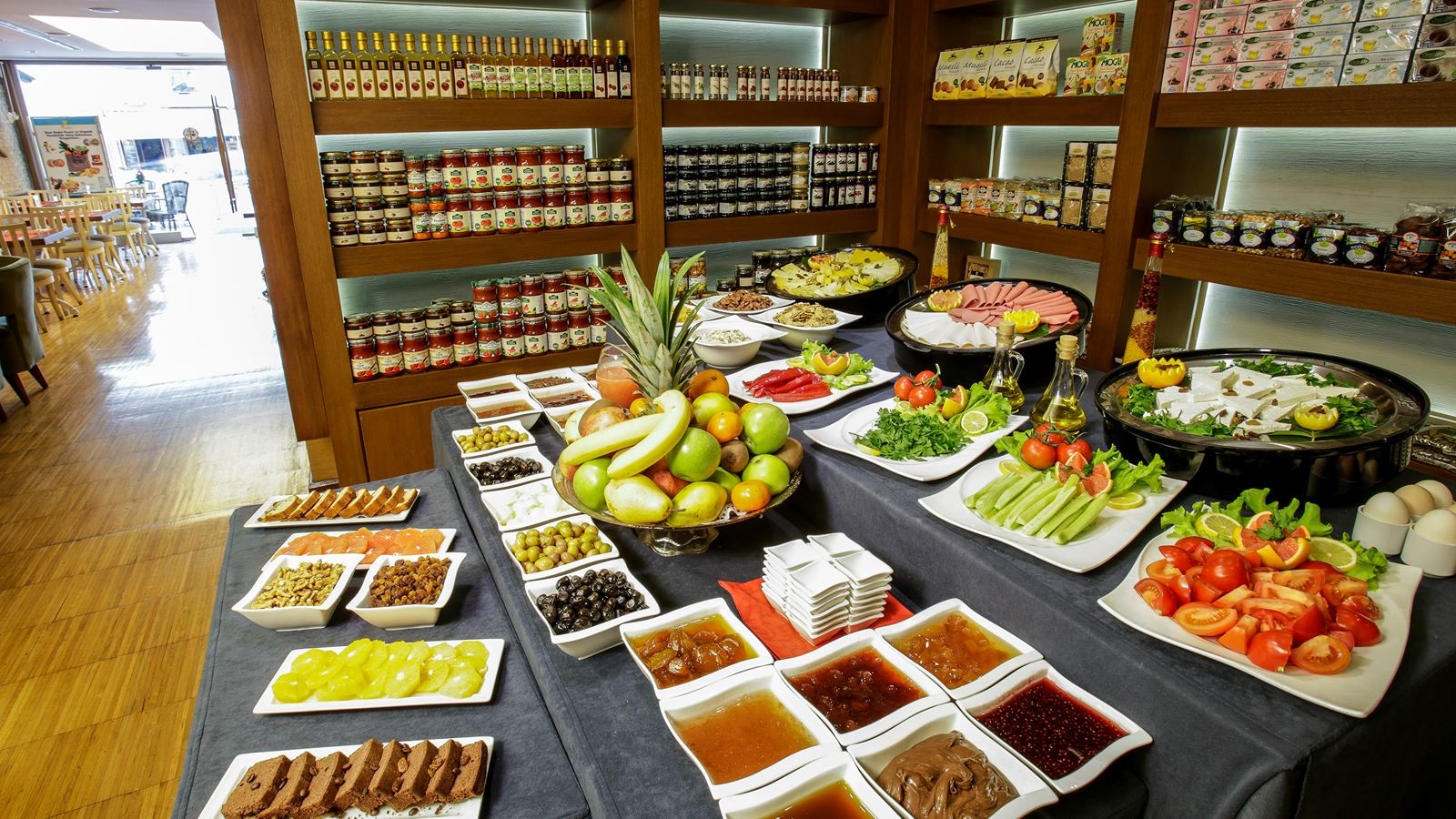 restaurants-restaurants