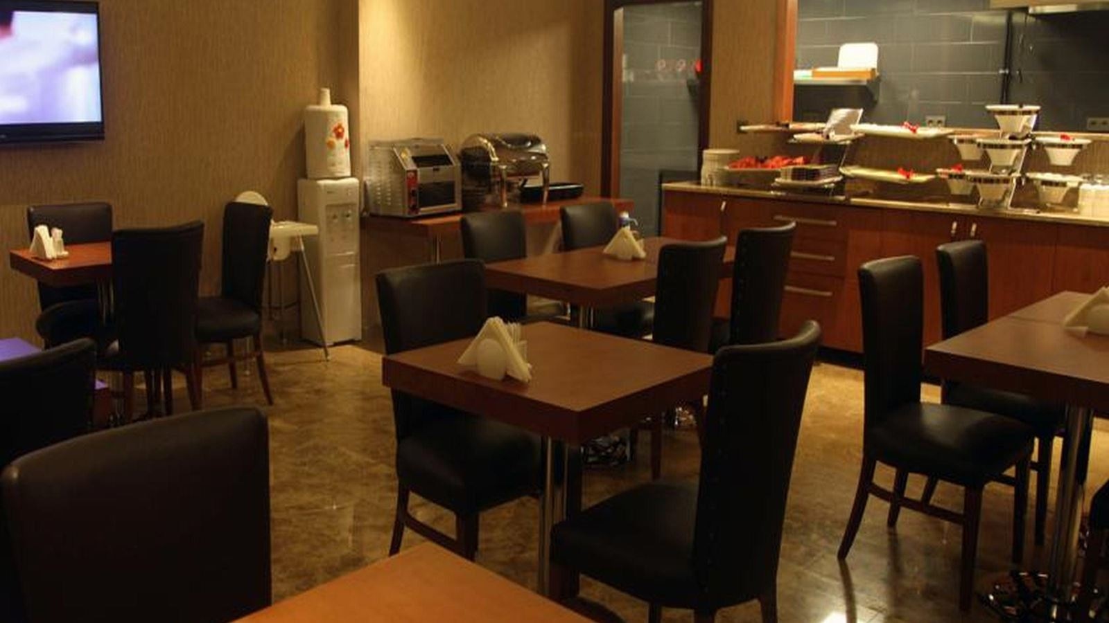 restaurants-restaurants