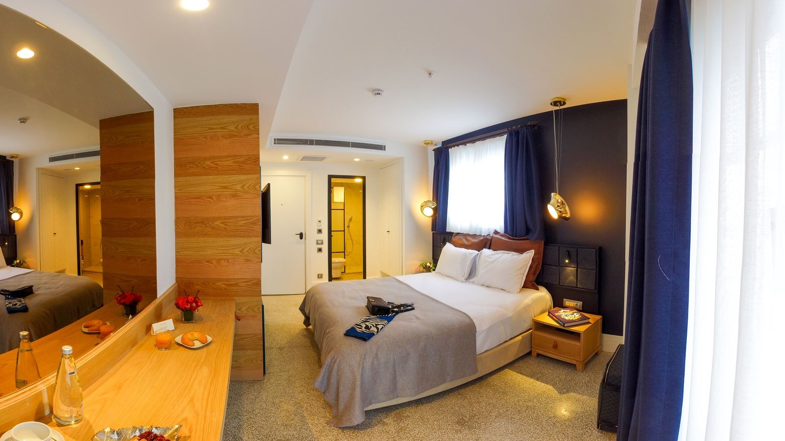 rooms-double-queen-size-bed