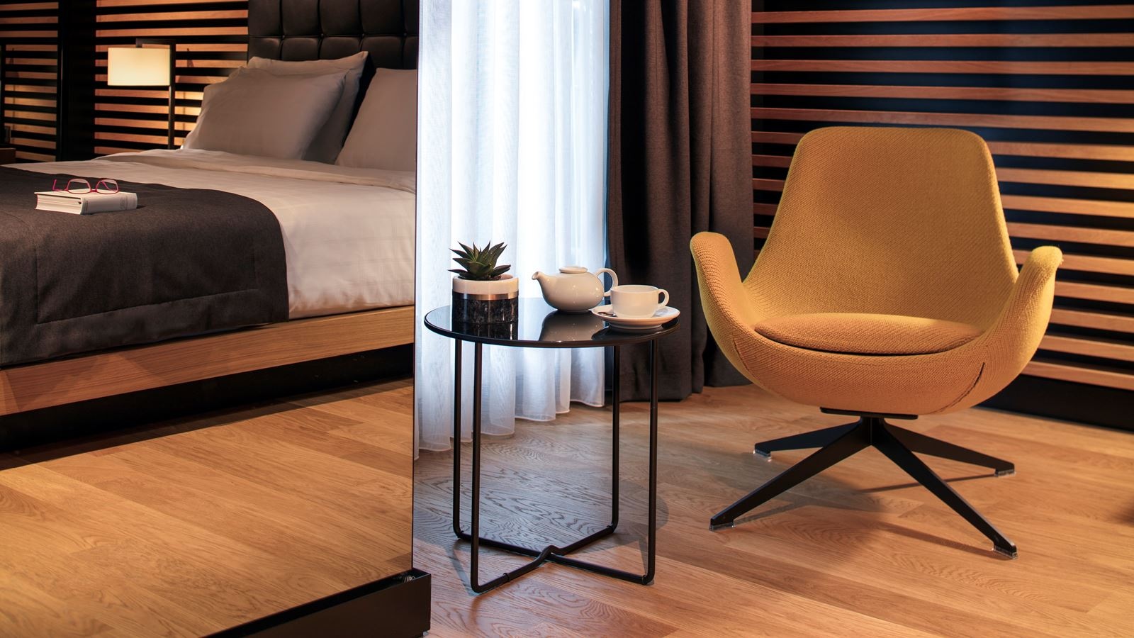 rooms-apartment-deluxe