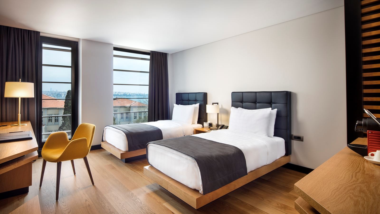 rooms-apartment-deluxe